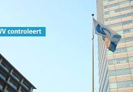 Hoe controleert de UWV of je aan je plichten houdt?
